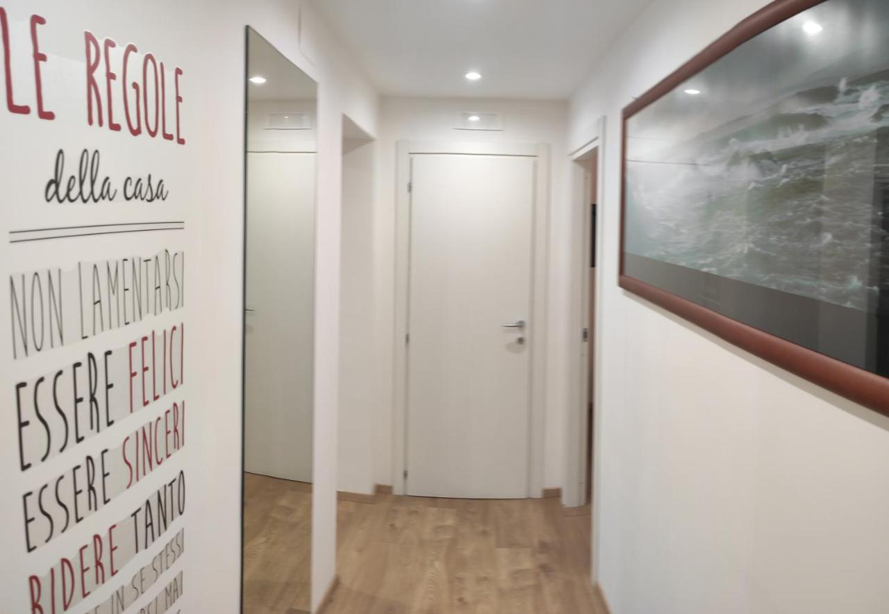 Hotel New Little House Neapol Zewnętrze zdjęcie